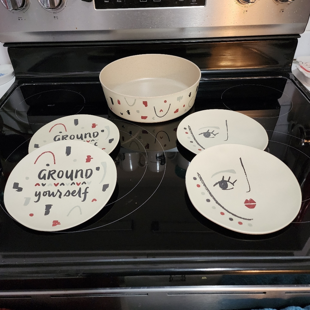 HD Designs Outdoors Serving Dinner Bowl with‎ 4 appetizer plates